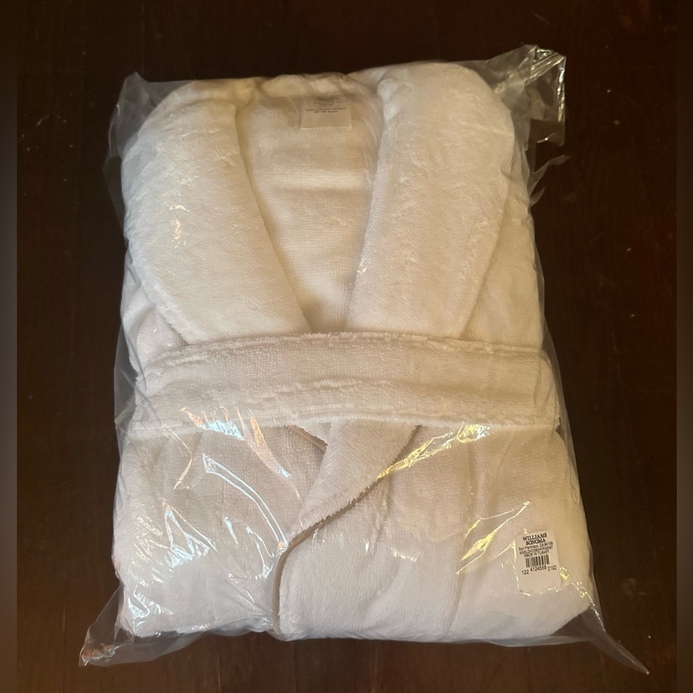 Williams Sonoma Hydrocotton Robe
